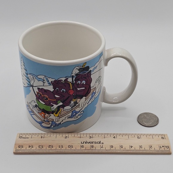 Vtg 1988 "The California Raisins" Coffee Tea Mug Winter Fun 80s Music Band USA - Picture 7 of 9